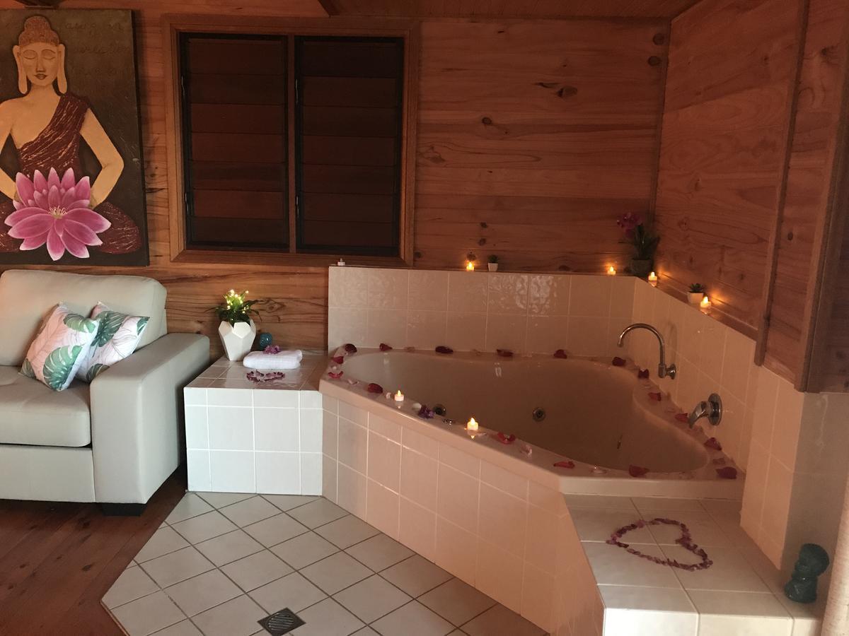 Casagrande Resort & Day Spa Bilambil Heights Bagian luar foto